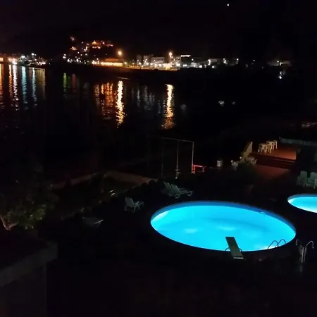 White Lotus Apartman