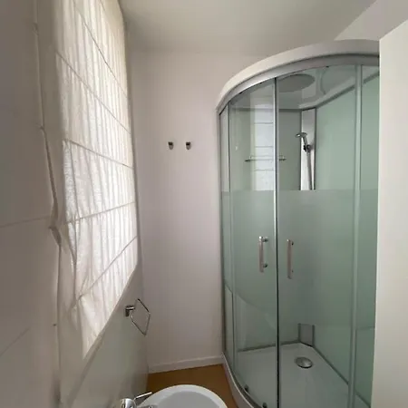 White Lotus Apartman