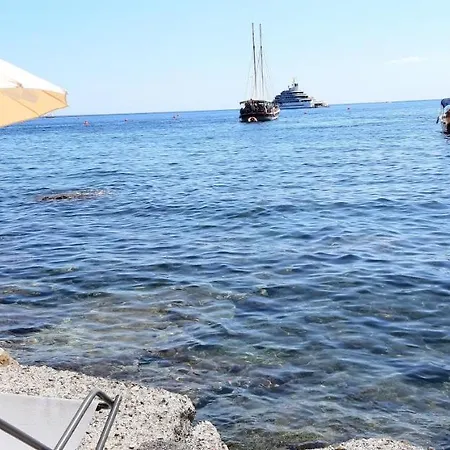 White Lotus Apartman Taormina